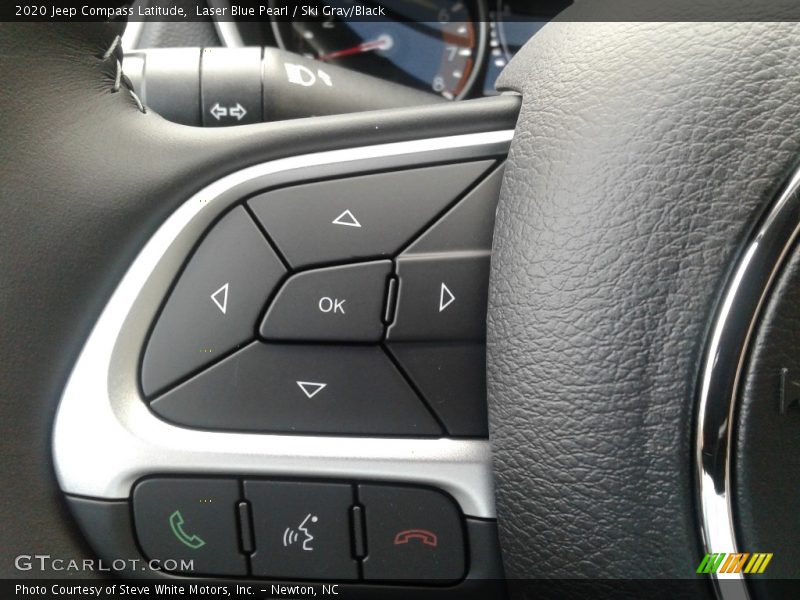  2020 Compass Latitude Steering Wheel