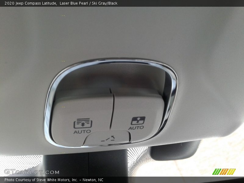 Laser Blue Pearl / Ski Gray/Black 2020 Jeep Compass Latitude