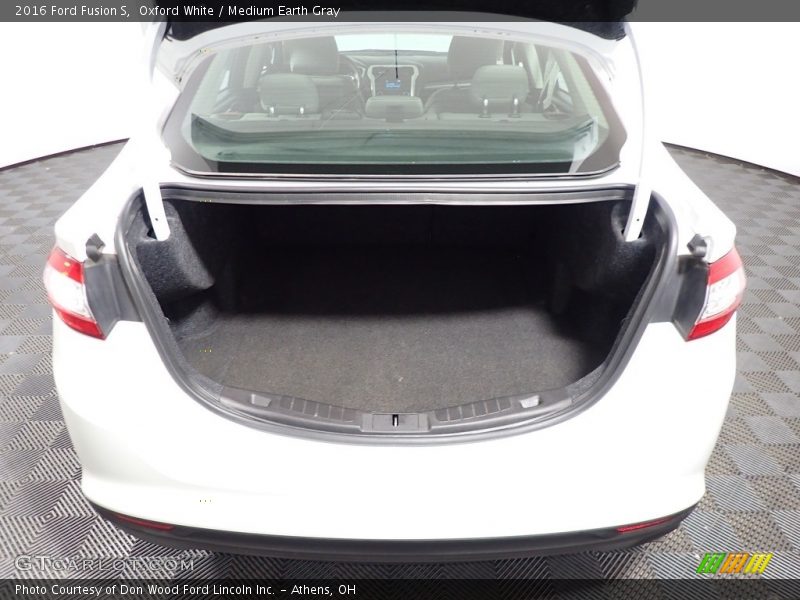 Oxford White / Medium Earth Gray 2016 Ford Fusion S