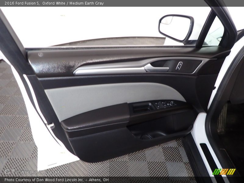 Oxford White / Medium Earth Gray 2016 Ford Fusion S