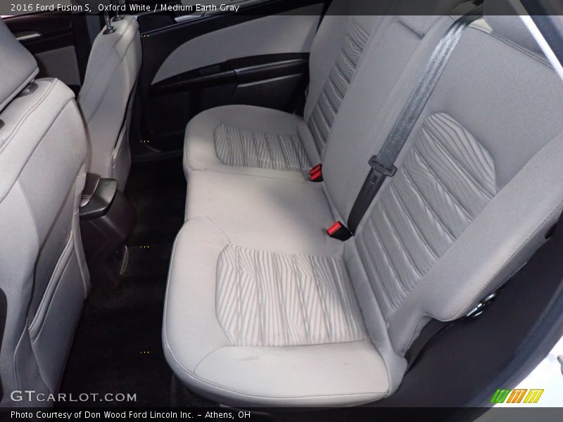 Oxford White / Medium Earth Gray 2016 Ford Fusion S