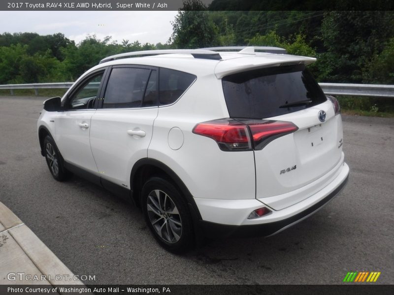 Super White / Ash 2017 Toyota RAV4 XLE AWD Hybrid