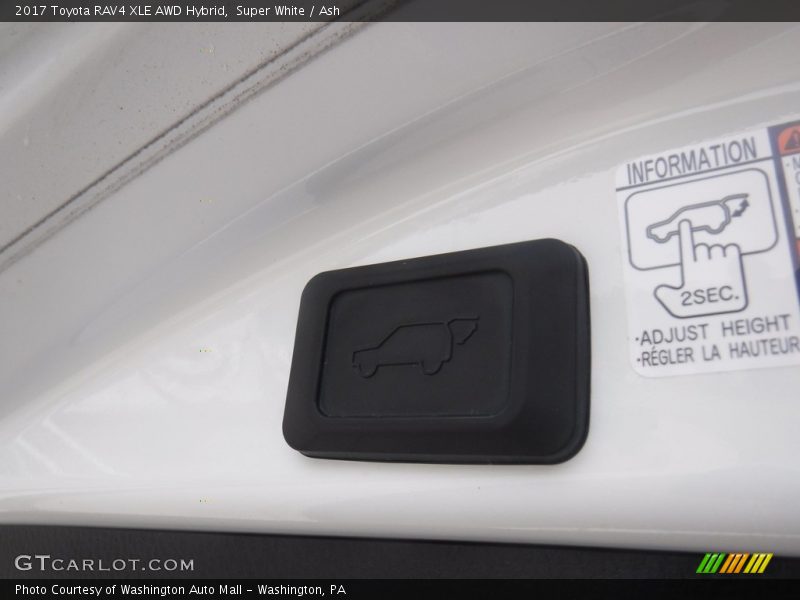 Super White / Ash 2017 Toyota RAV4 XLE AWD Hybrid