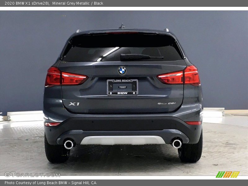 Mineral Grey Metallic / Black 2020 BMW X1 sDrive28i