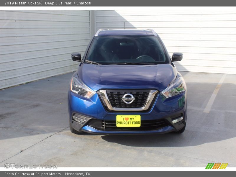 Deep Blue Pearl / Charcoal 2019 Nissan Kicks SR