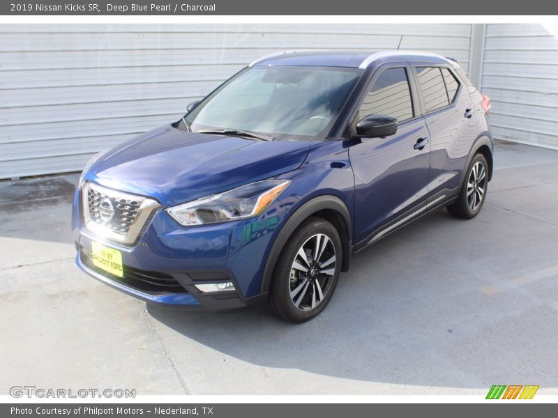 Deep Blue Pearl / Charcoal 2019 Nissan Kicks SR