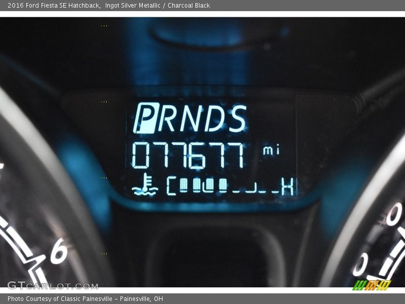 Ingot Silver Metallic / Charcoal Black 2016 Ford Fiesta SE Hatchback