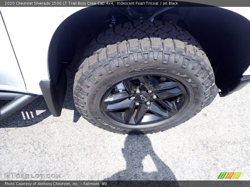 Iridescent Pearl Tricoat / Jet Black 2020 Chevrolet Silverado 1500 LT Trail Boss Crew Cab 4x4