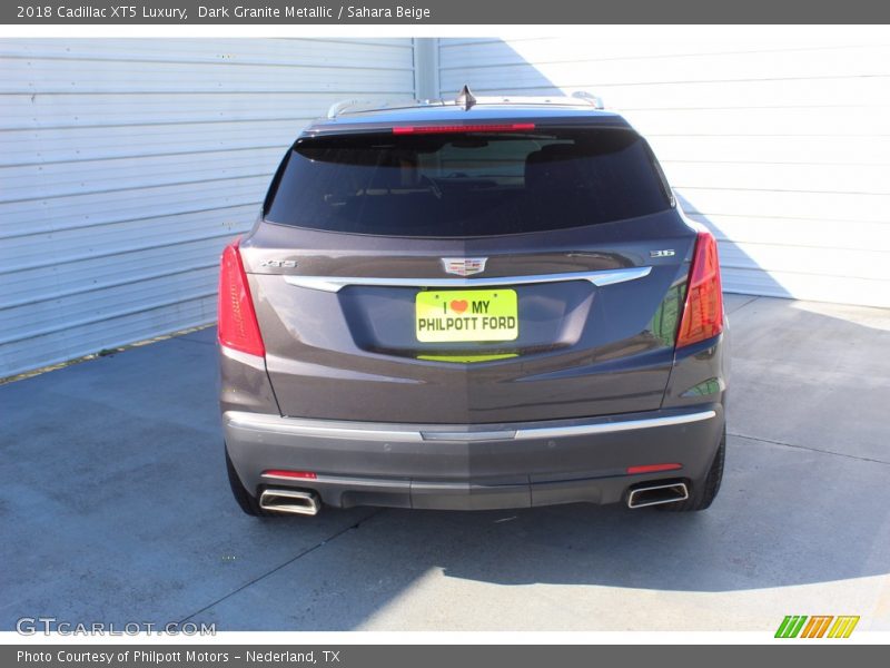 Dark Granite Metallic / Sahara Beige 2018 Cadillac XT5 Luxury