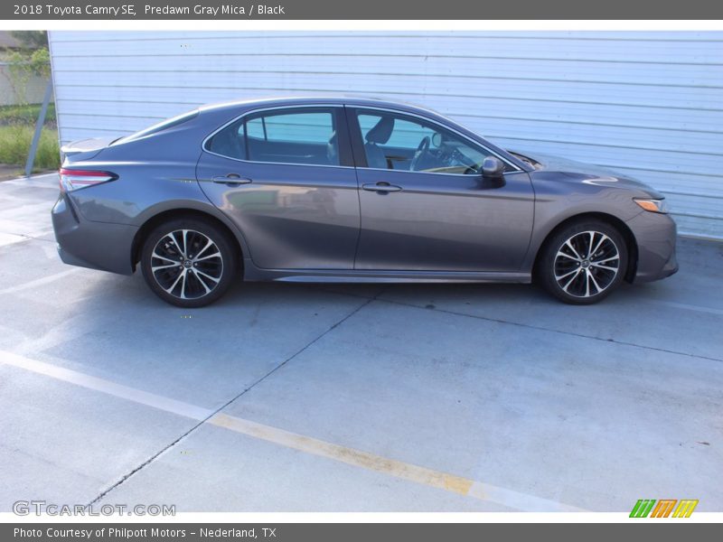 Predawn Gray Mica / Black 2018 Toyota Camry SE