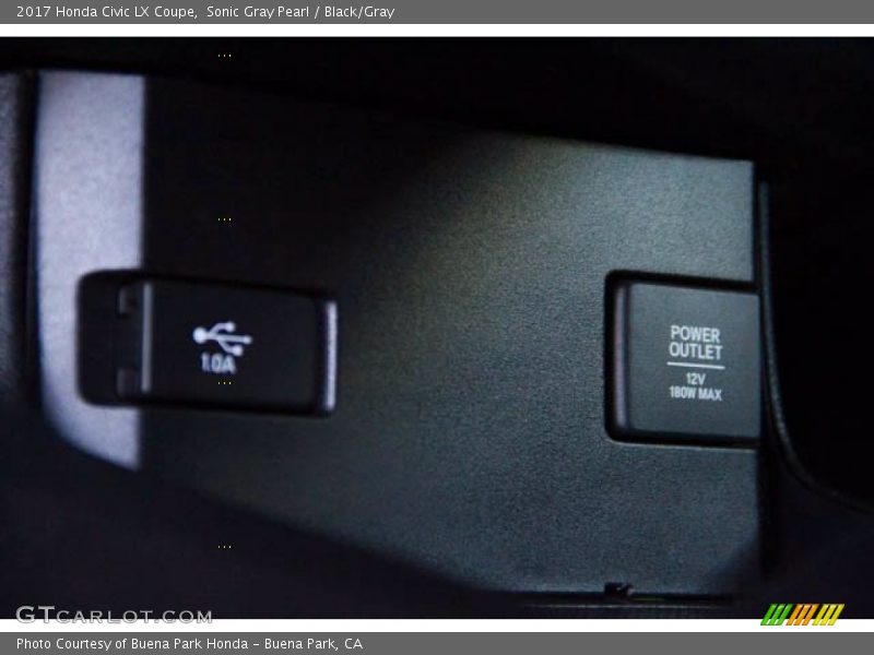 Sonic Gray Pearl / Black/Gray 2017 Honda Civic LX Coupe