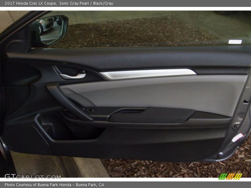 Sonic Gray Pearl / Black/Gray 2017 Honda Civic LX Coupe