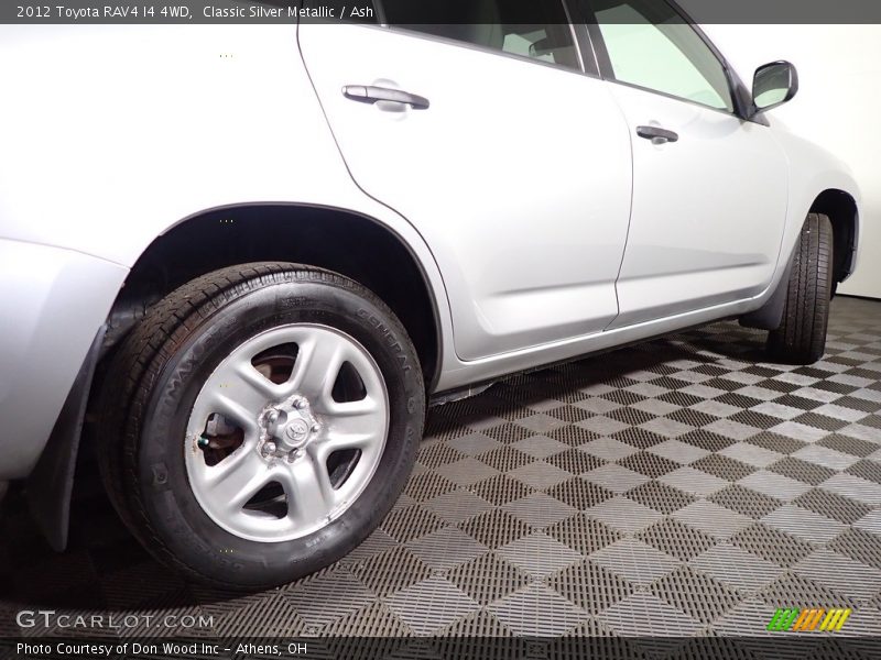 Classic Silver Metallic / Ash 2012 Toyota RAV4 I4 4WD