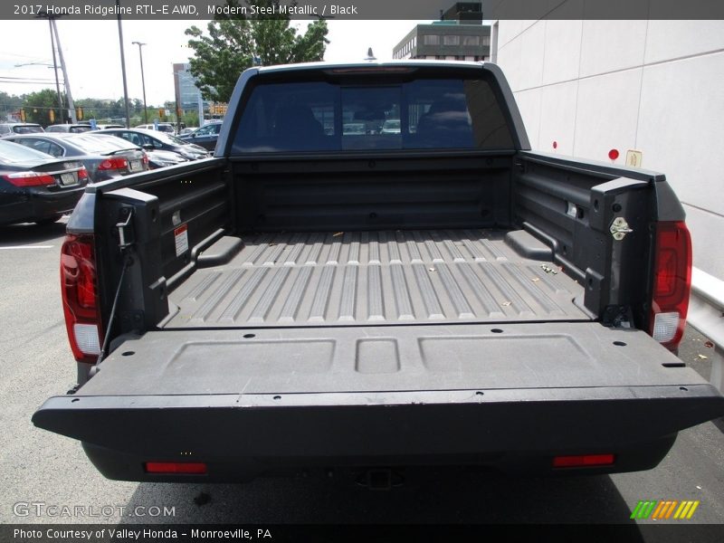 Modern Steel Metallic / Black 2017 Honda Ridgeline RTL-E AWD