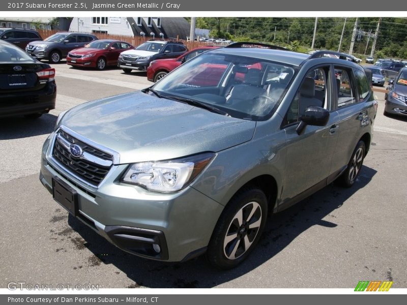 Jasmine Green Metallic / Gray 2017 Subaru Forester 2.5i