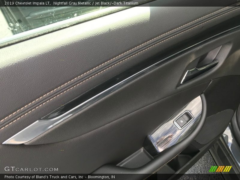 Nightfall Gray Metallic / Jet Black/­Dark Titanium 2019 Chevrolet Impala LT