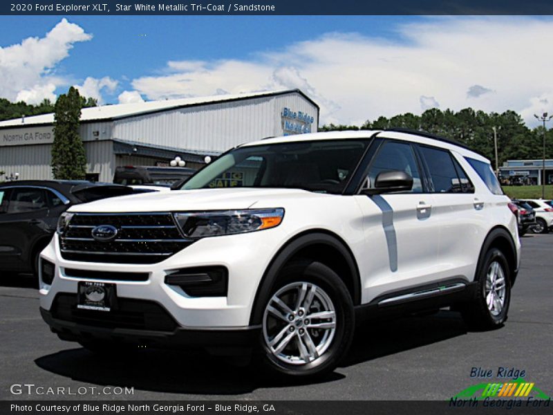 Star White Metallic Tri-Coat / Sandstone 2020 Ford Explorer XLT