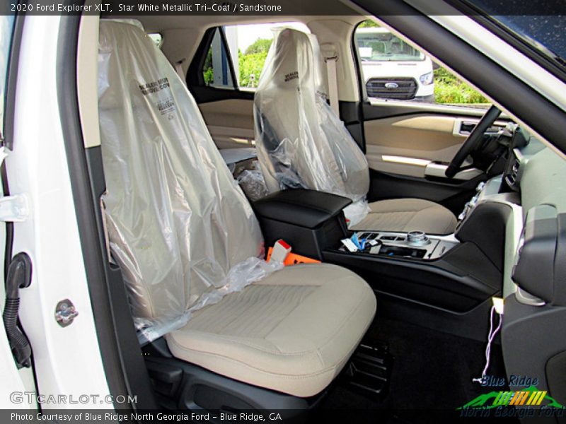 Star White Metallic Tri-Coat / Sandstone 2020 Ford Explorer XLT