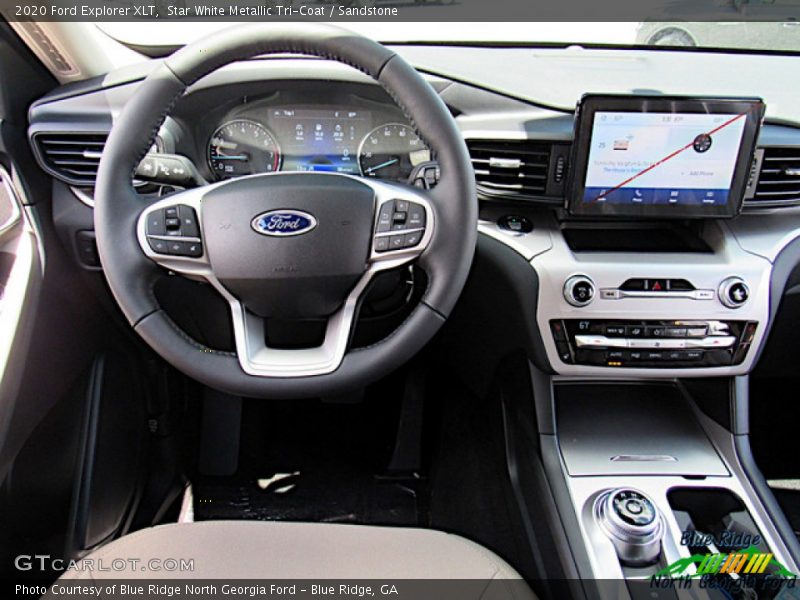 Star White Metallic Tri-Coat / Sandstone 2020 Ford Explorer XLT