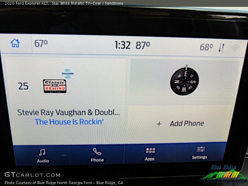 Star White Metallic Tri-Coat / Sandstone 2020 Ford Explorer XLT