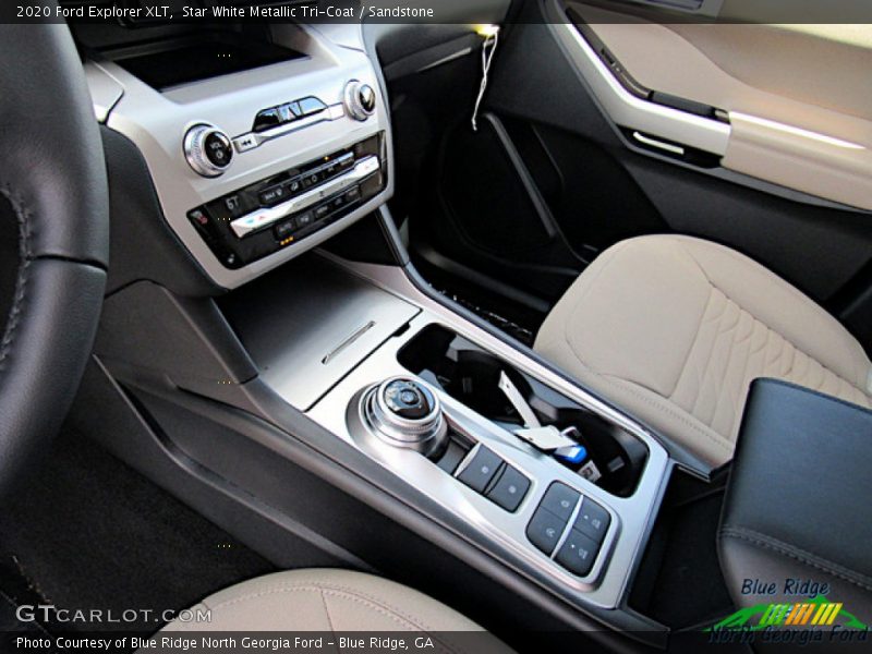 Star White Metallic Tri-Coat / Sandstone 2020 Ford Explorer XLT