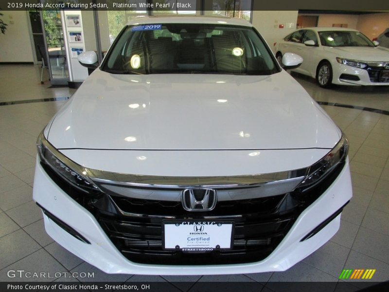 Platinum White Pearl / Black 2019 Honda Accord Touring Sedan