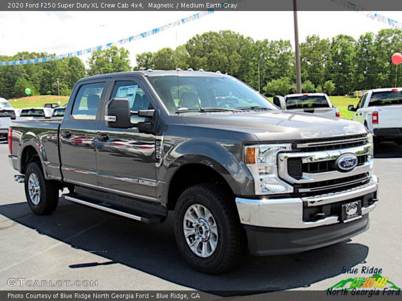 Magnetic / Medium Earth Gray 2020 Ford F250 Super Duty XL Crew Cab 4x4