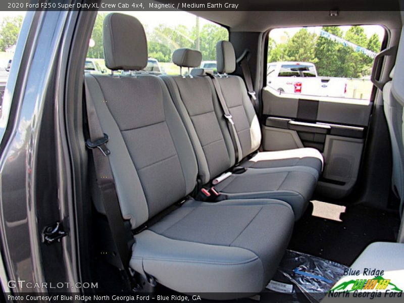 Magnetic / Medium Earth Gray 2020 Ford F250 Super Duty XL Crew Cab 4x4