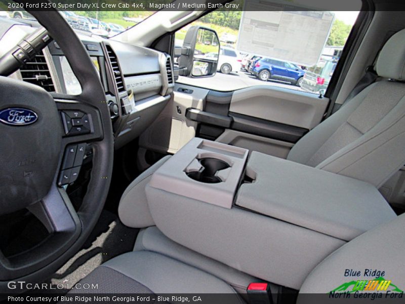 Magnetic / Medium Earth Gray 2020 Ford F250 Super Duty XL Crew Cab 4x4