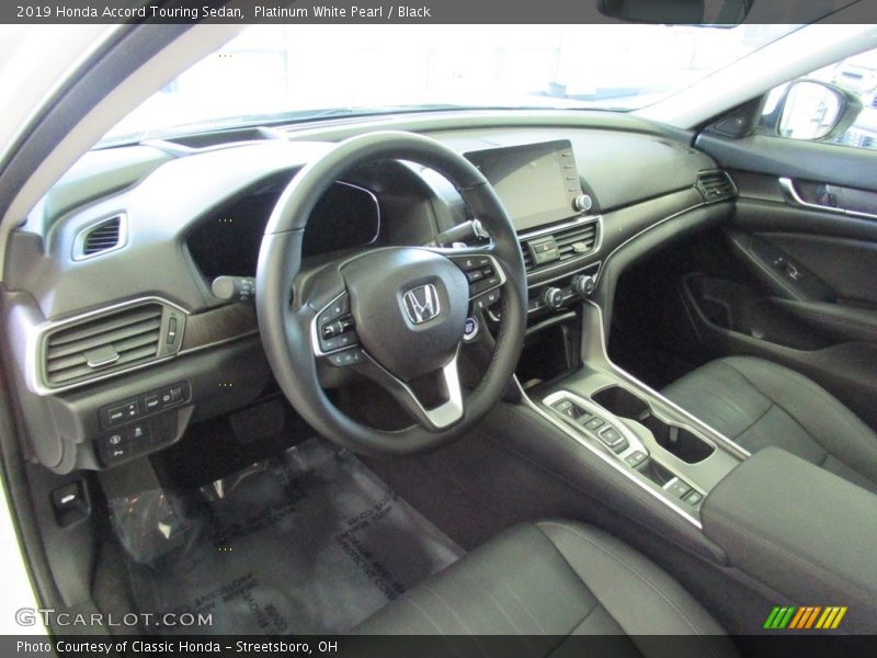 Platinum White Pearl / Black 2019 Honda Accord Touring Sedan