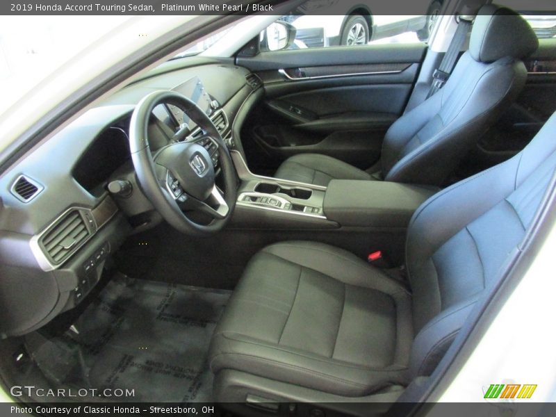 Platinum White Pearl / Black 2019 Honda Accord Touring Sedan