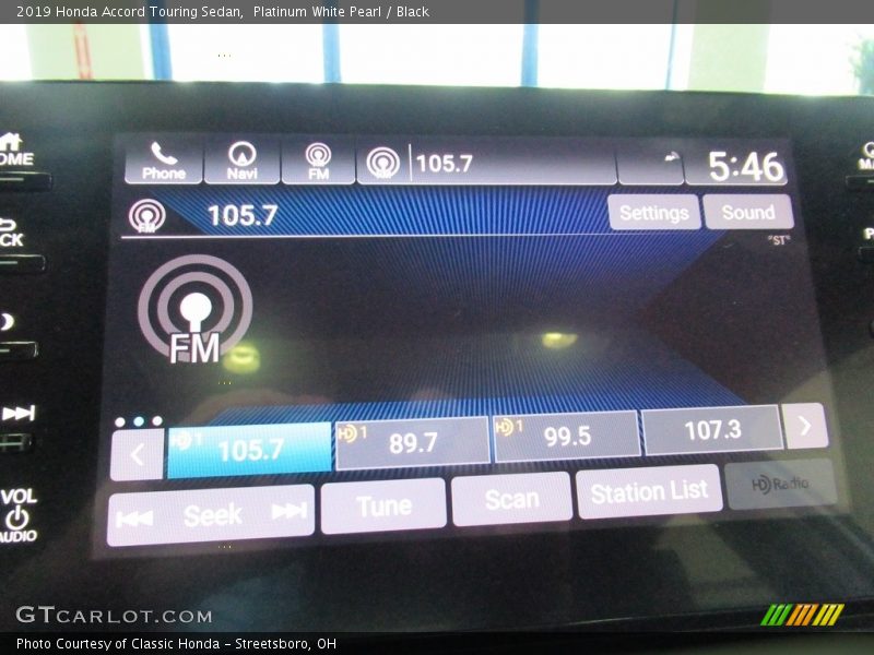 Platinum White Pearl / Black 2019 Honda Accord Touring Sedan