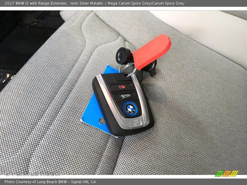 Ionic Silver Metallic / Mega Carum Spice Grey/Carum Spice Grey 2017 BMW i3 with Range Extender
