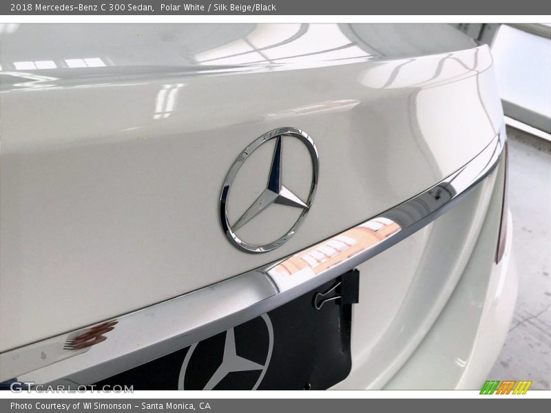 Polar White / Silk Beige/Black 2018 Mercedes-Benz C 300 Sedan