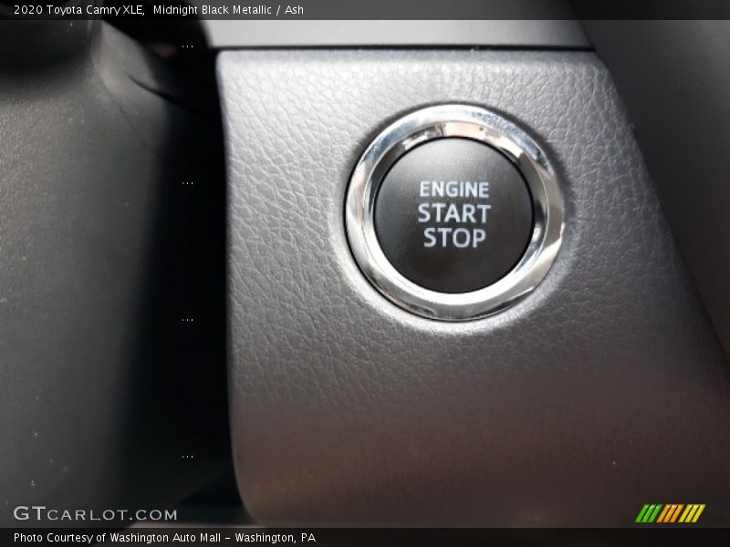 Midnight Black Metallic / Ash 2020 Toyota Camry XLE