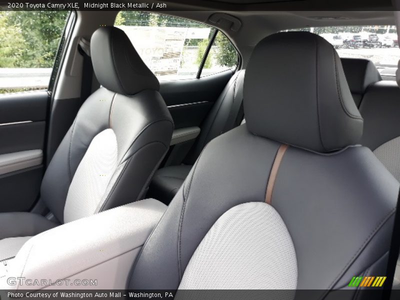 Midnight Black Metallic / Ash 2020 Toyota Camry XLE