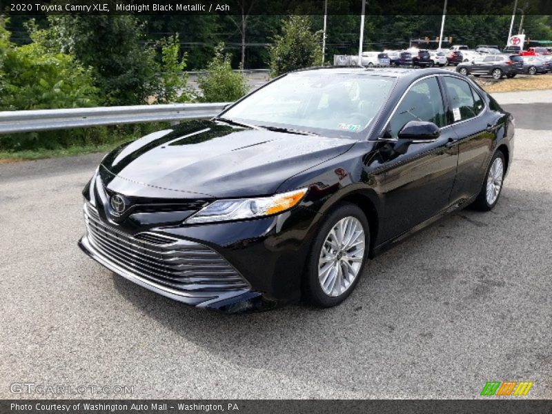 Midnight Black Metallic / Ash 2020 Toyota Camry XLE
