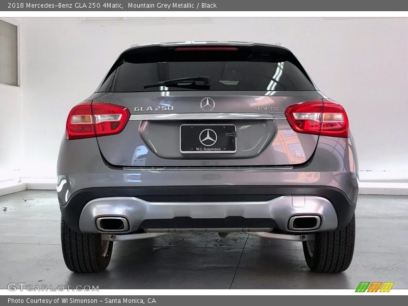 Mountain Grey Metallic / Black 2018 Mercedes-Benz GLA 250 4Matic