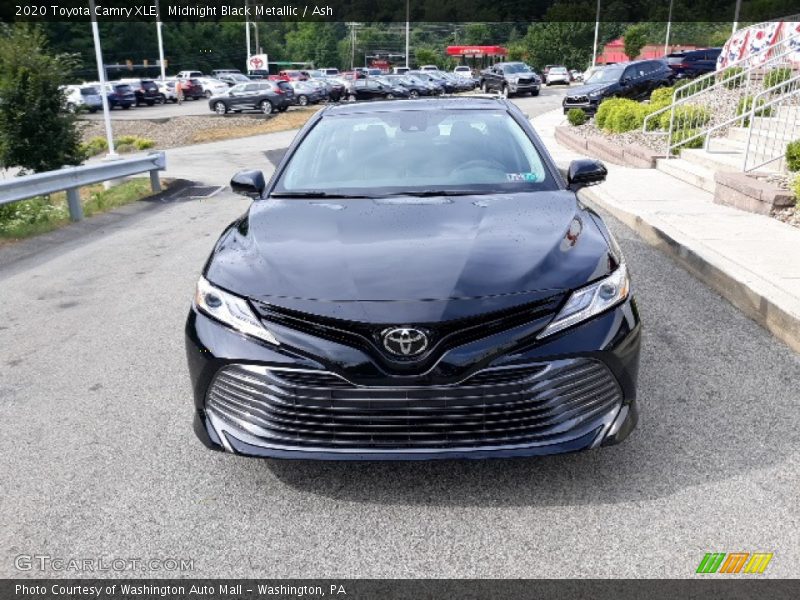Midnight Black Metallic / Ash 2020 Toyota Camry XLE
