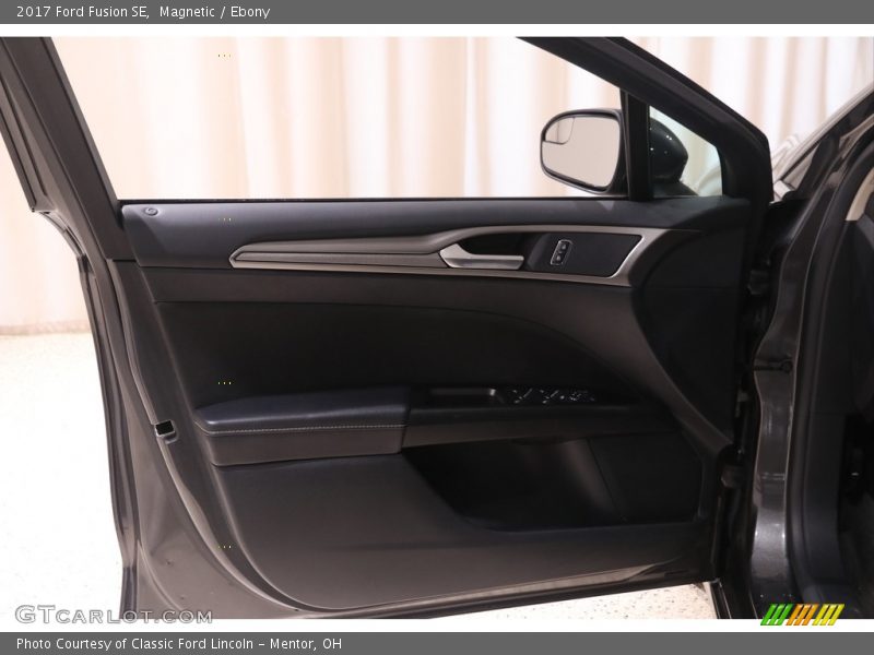 Magnetic / Ebony 2017 Ford Fusion SE