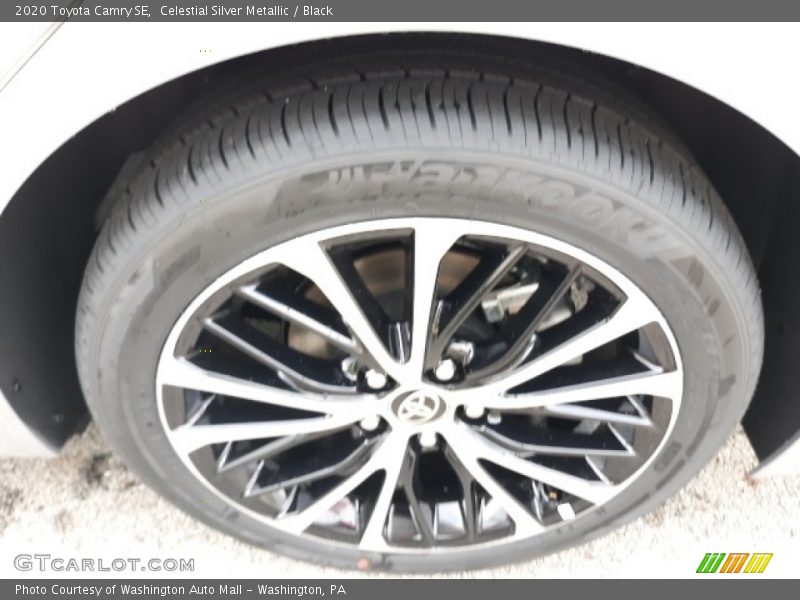 Celestial Silver Metallic / Black 2020 Toyota Camry SE