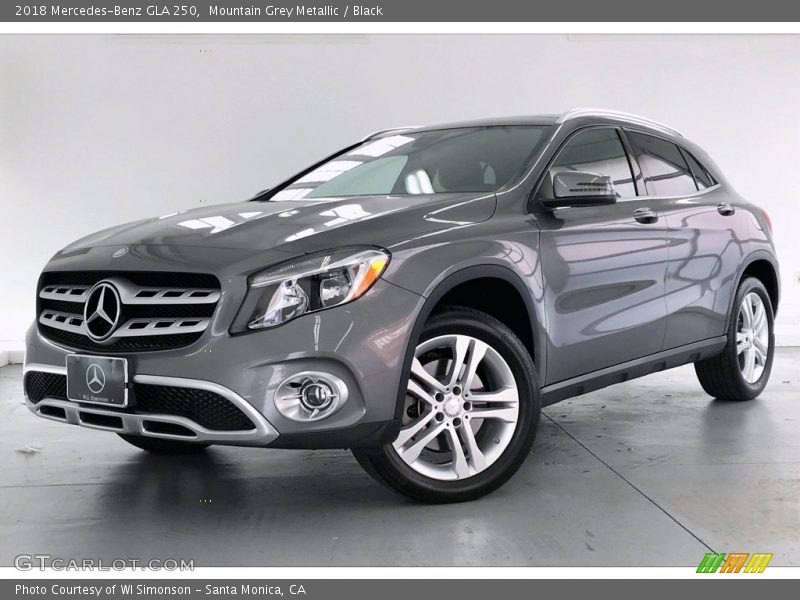 Mountain Grey Metallic / Black 2018 Mercedes-Benz GLA 250