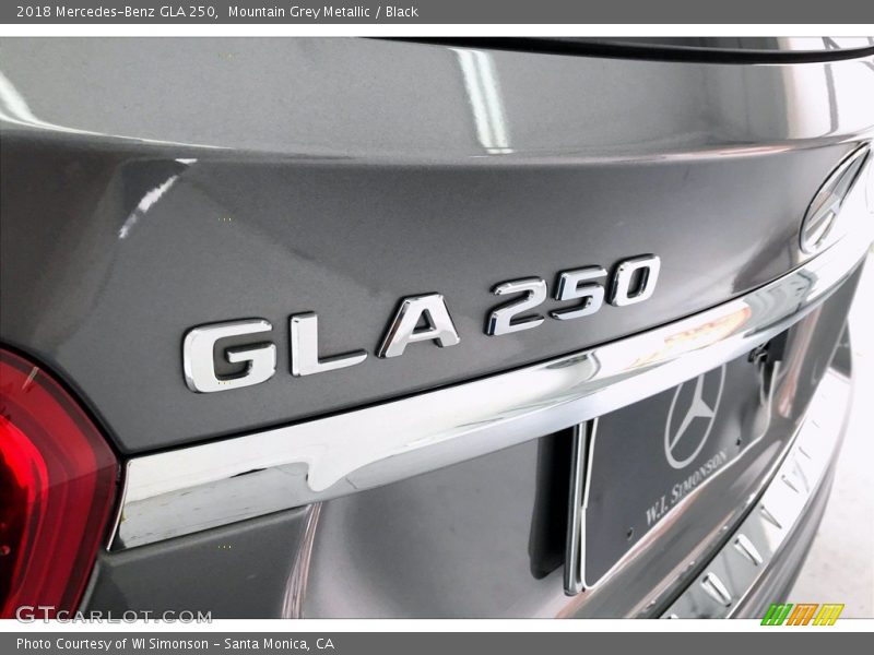 Mountain Grey Metallic / Black 2018 Mercedes-Benz GLA 250