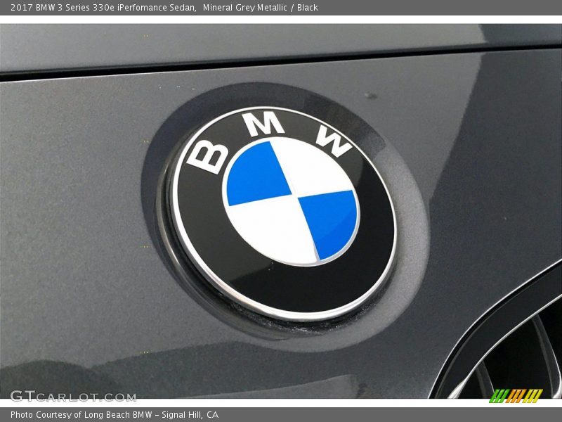 Mineral Grey Metallic / Black 2017 BMW 3 Series 330e iPerfomance Sedan