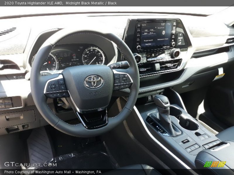 Midnight Black Metallic / Black 2020 Toyota Highlander XLE AWD