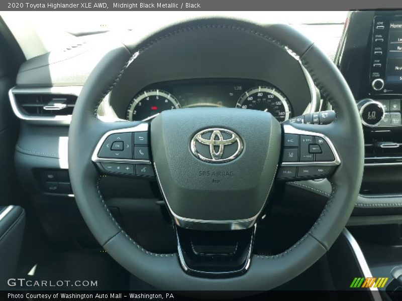 Midnight Black Metallic / Black 2020 Toyota Highlander XLE AWD