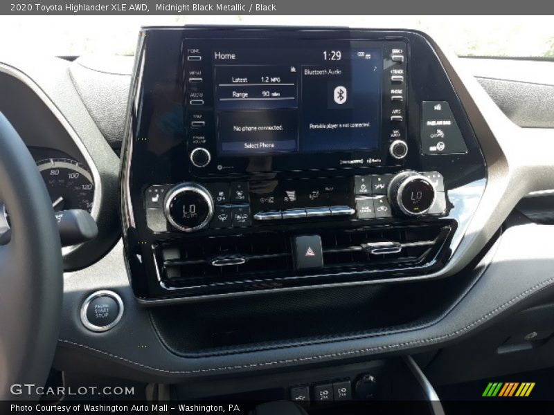 Midnight Black Metallic / Black 2020 Toyota Highlander XLE AWD