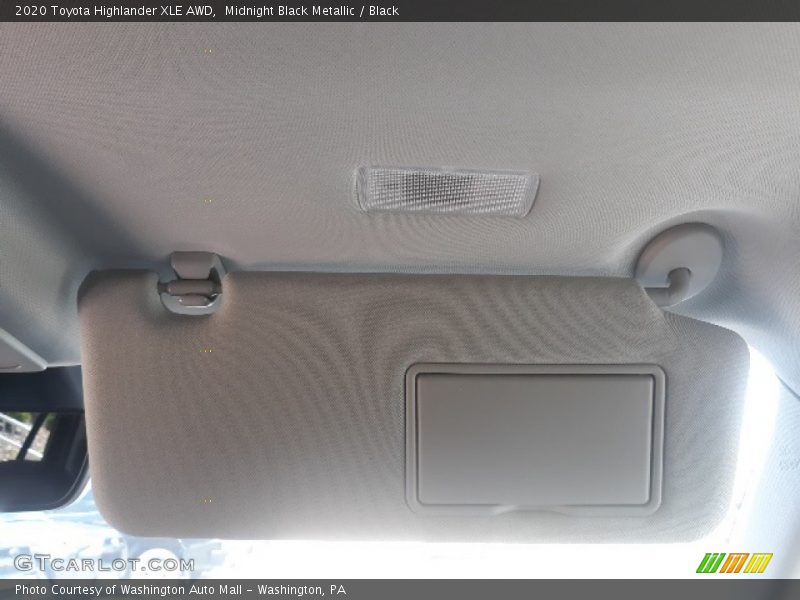 Midnight Black Metallic / Black 2020 Toyota Highlander XLE AWD