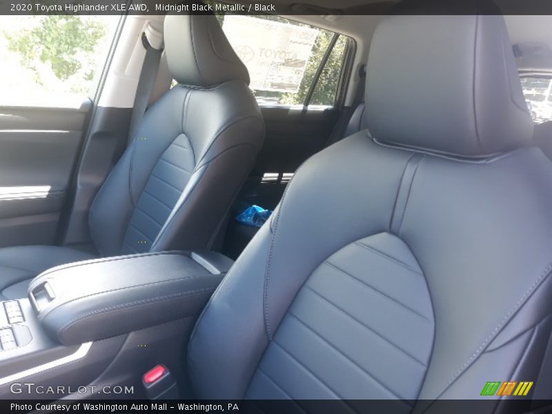 Midnight Black Metallic / Black 2020 Toyota Highlander XLE AWD