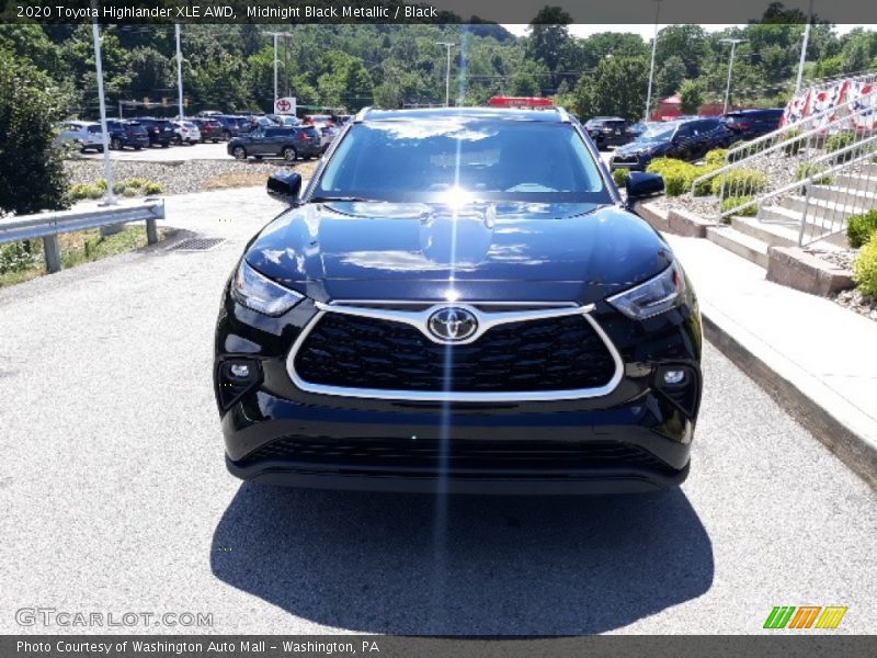 Midnight Black Metallic / Black 2020 Toyota Highlander XLE AWD